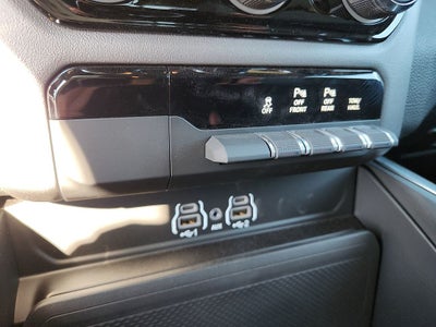 2025 RAM 1500 RAM 1500 LONE STAR CREW CAB 4X2 5'7' BOX