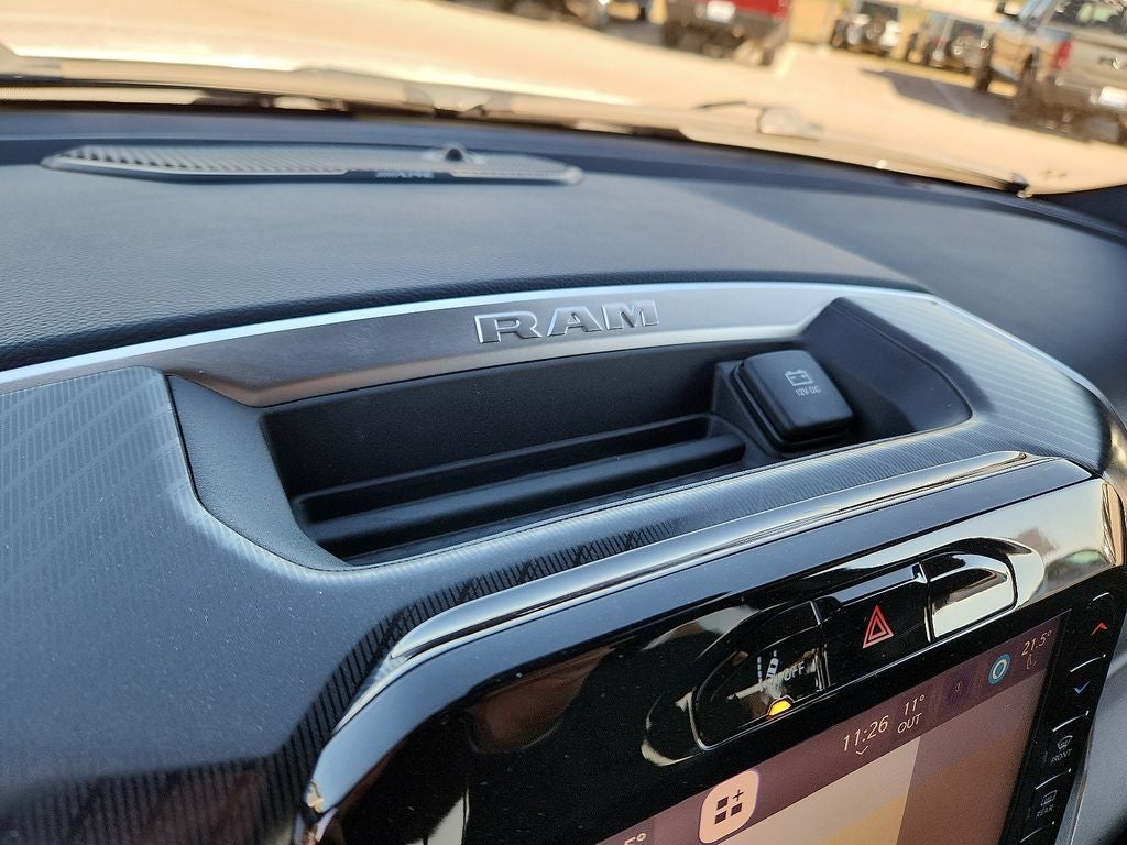 2025 RAM 1500 RAM 1500 LONE STAR CREW CAB 4X2 5'7' BOX