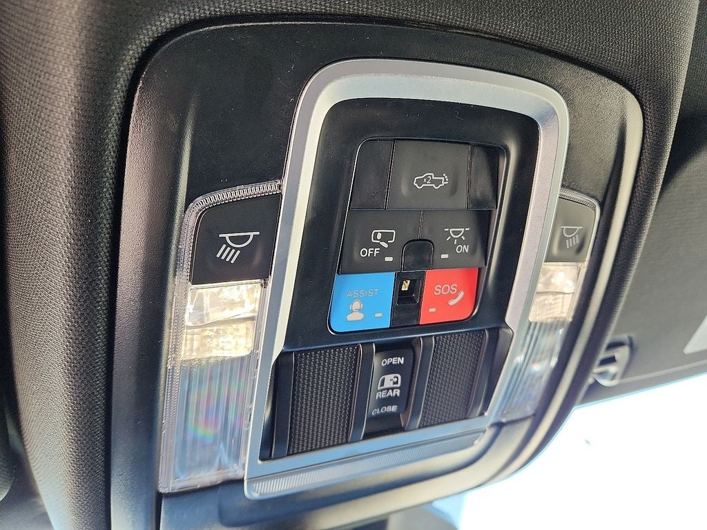 2025 RAM 1500 RAM 1500 LONE STAR CREW CAB 4X2 5'7' BOX