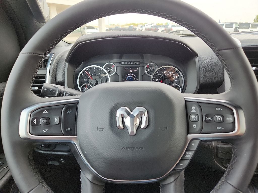 2025 RAM 1500 RAM 1500 LONE STAR CREW CAB 4X2 5'7' BOX