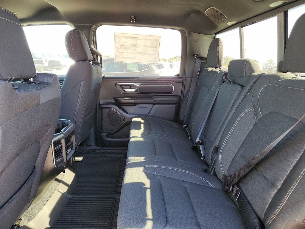 2025 RAM 1500 RAM 1500 LONE STAR CREW CAB 4X2 5'7' BOX