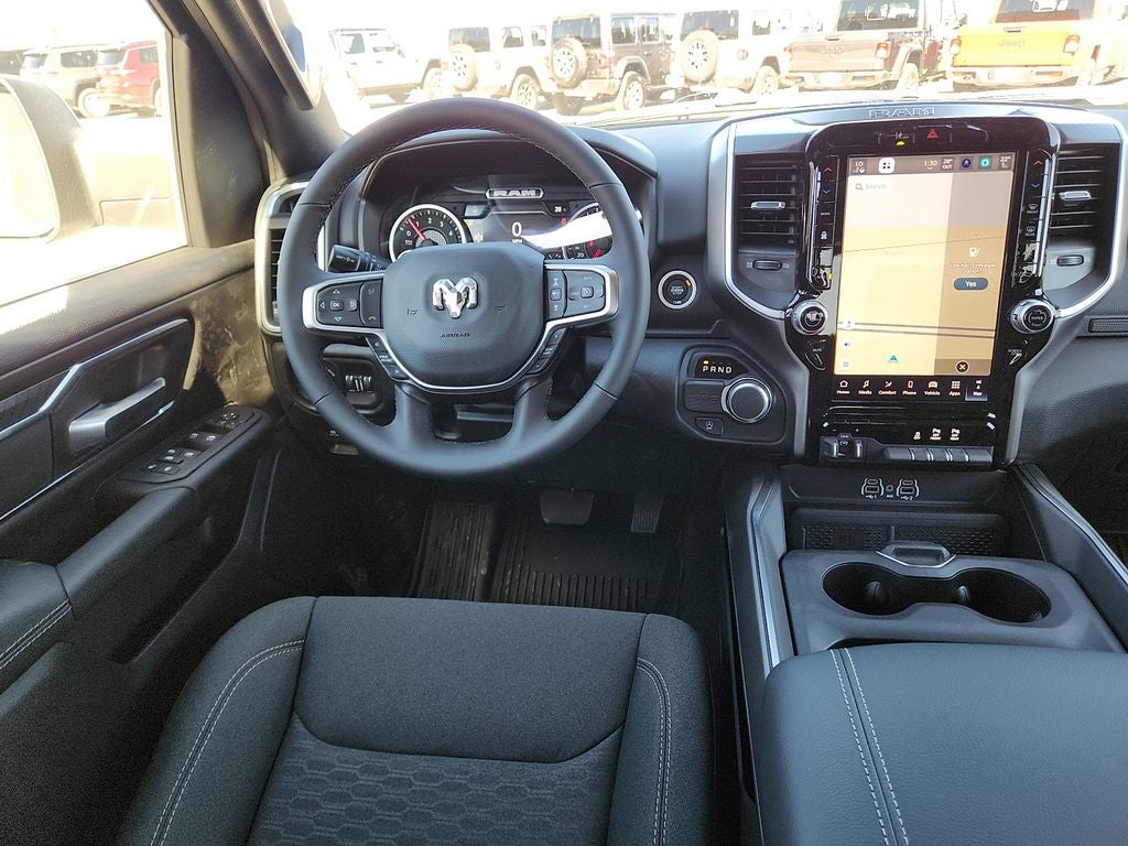 2025 RAM 1500 RAM 1500 LONE STAR CREW CAB 4X2 5'7' BOX
