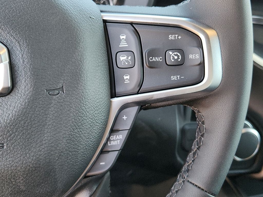 2025 RAM 1500 RAM 1500 LONE STAR CREW CAB 4X2 5'7' BOX