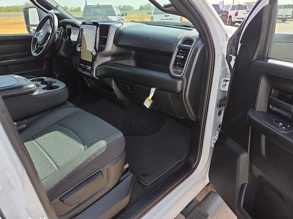 2026 RAM 2500 RAM 2500 TRADESMAN CREW CAB 4X4 6'4' BOX