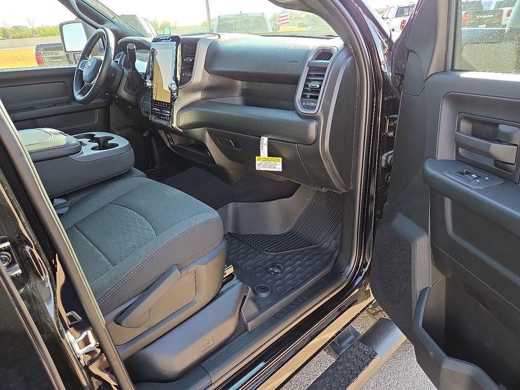 2027 RAM Ram 2500 RAM 2500 WARLOCK CREW CAB 4X4 6'4' BOX