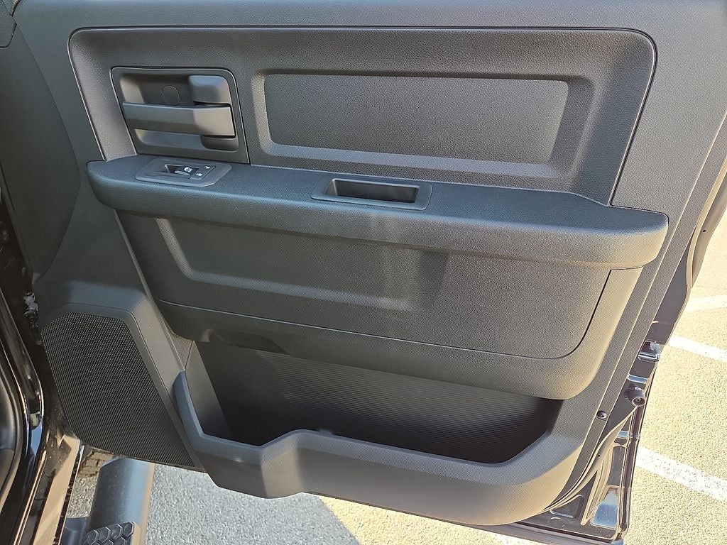 2027 RAM Ram 2500 RAM 2500 WARLOCK CREW CAB 4X4 6'4' BOX