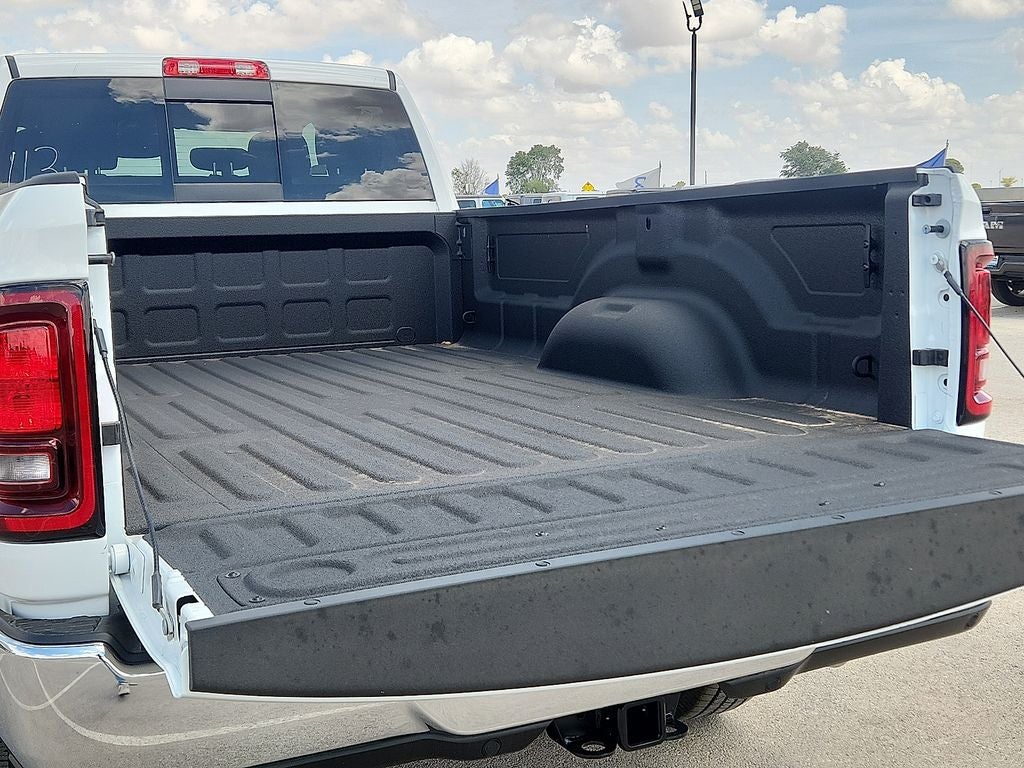 2026 RAM 2500 RAM 2500 TRADESMAN CREW CAB 4X4 8' BOX