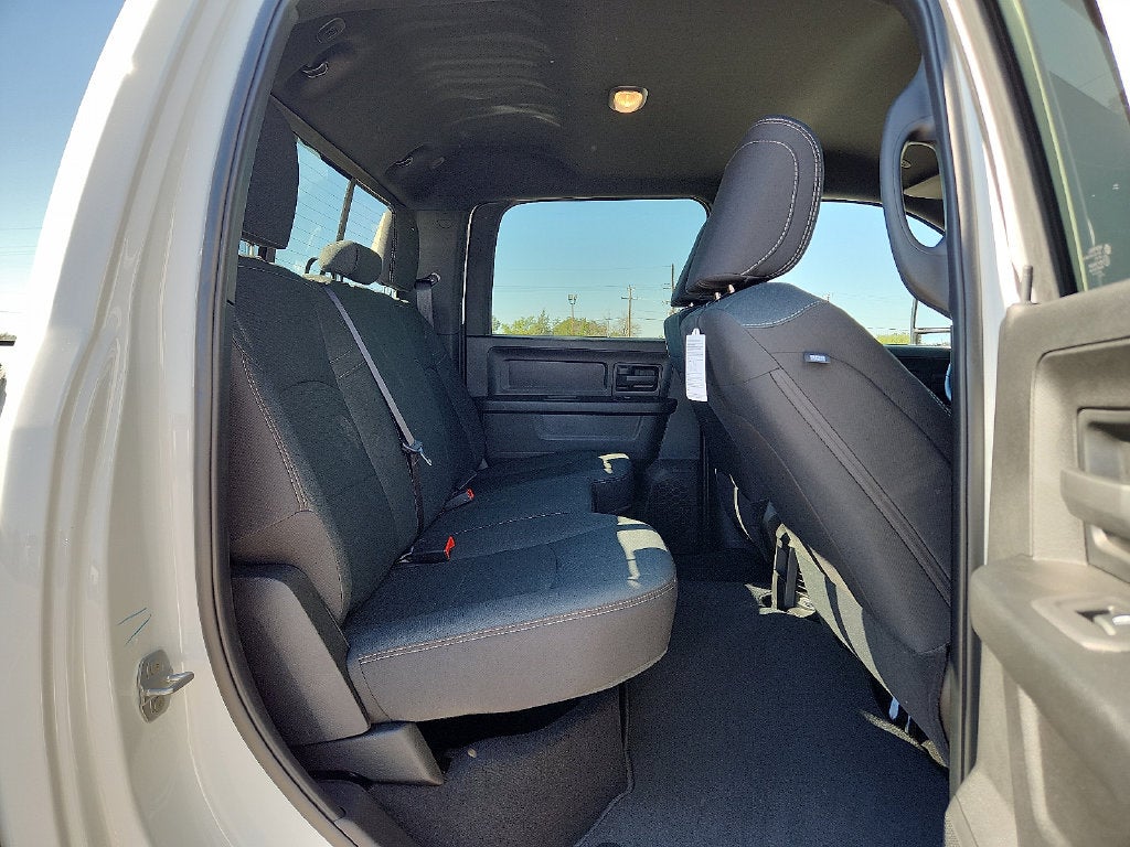 2027 RAM 2500 RAM 2500 TRADESMAN CREW CAB 4X4 8' BOX