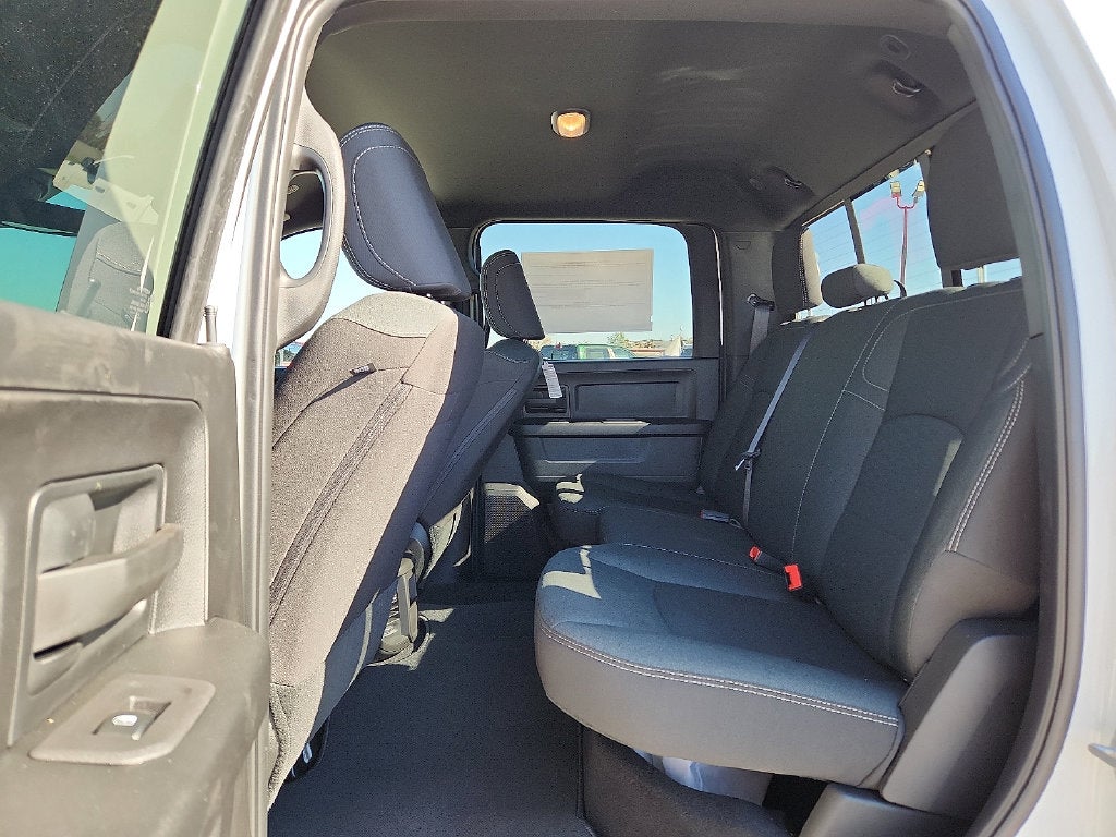 2027 RAM 2500 RAM 2500 TRADESMAN CREW CAB 4X4 8' BOX