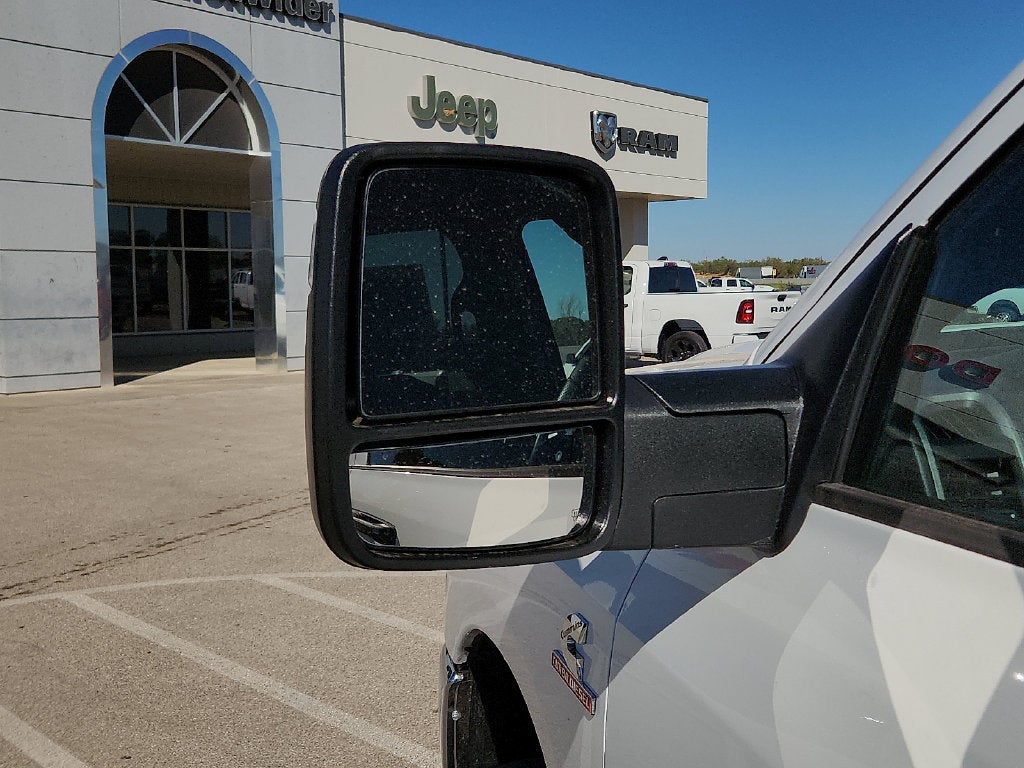 2027 RAM 2500 RAM 2500 TRADESMAN CREW CAB 4X4 8' BOX