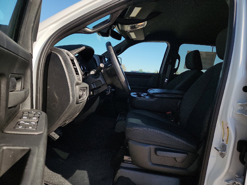 2027 RAM 2500 RAM 2500 TRADESMAN CREW CAB 4X4 8' BOX