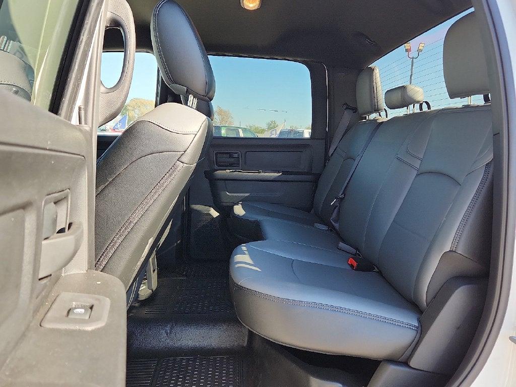 2026 RAM 3500 Chassis Cab RAM 3500 TRADESMAN CREW CAB CHASSIS 4X4 60' CA