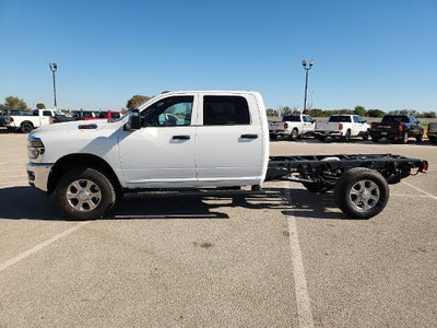 2026 RAM 3500 Chassis Cab RAM 3500 TRADESMAN CREW CAB CHASSIS 4X4 60' CA