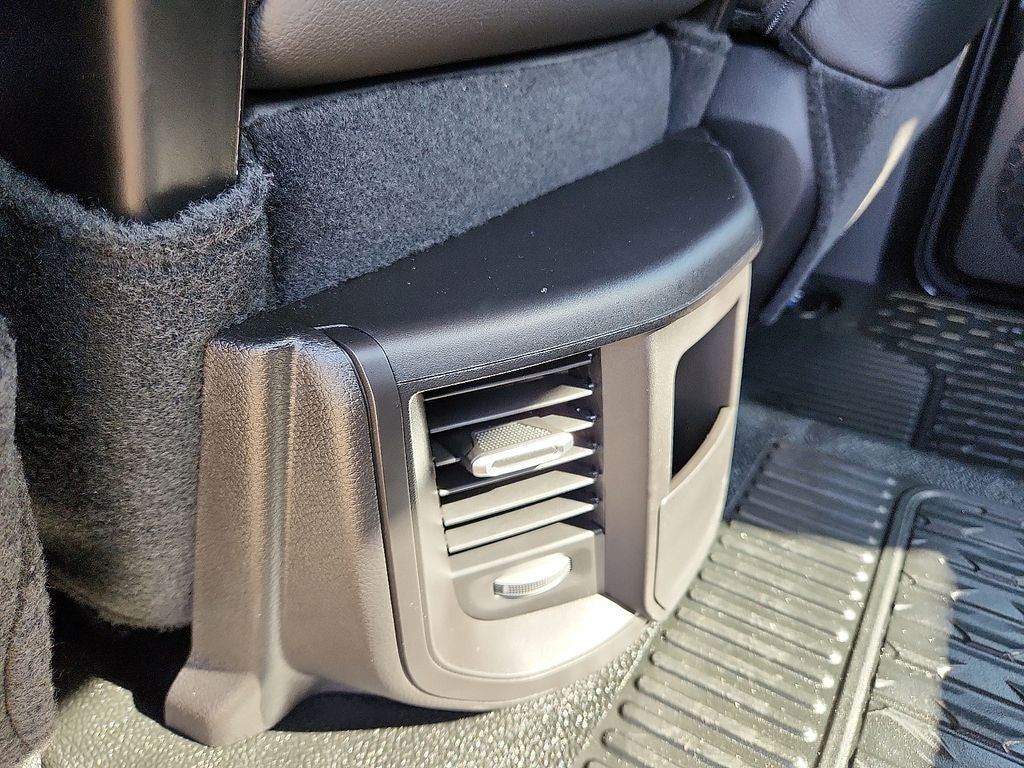 2027 RAM 5500 Chassis Cab Tradesman