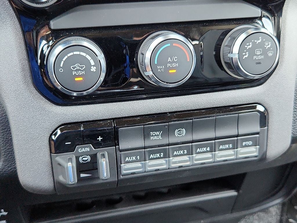 2027 RAM 5500 Chassis Cab Tradesman