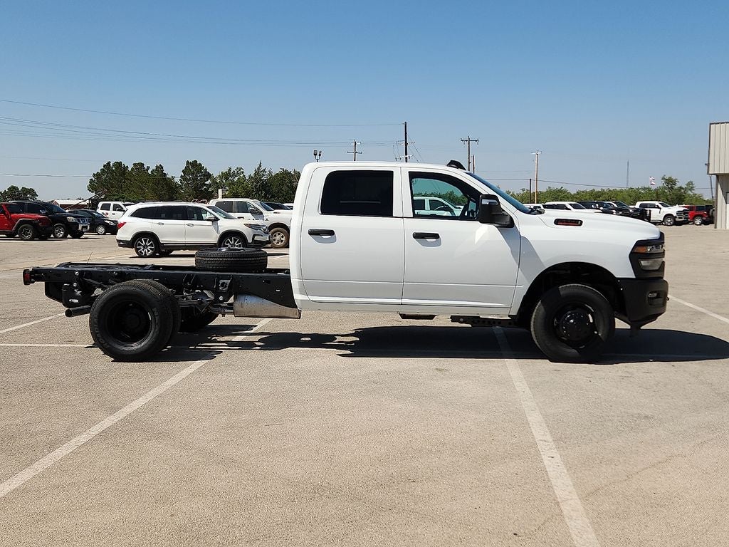 2026 RAM 3500 Chassis RAM 3500 TRADESMAN CREW CAB CHASSIS 4X4 60' CA