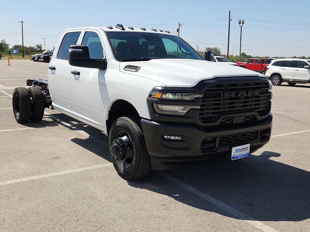 2026 RAM 3500 Chassis RAM 3500 TRADESMAN CREW CAB CHASSIS 4X4 60' CA