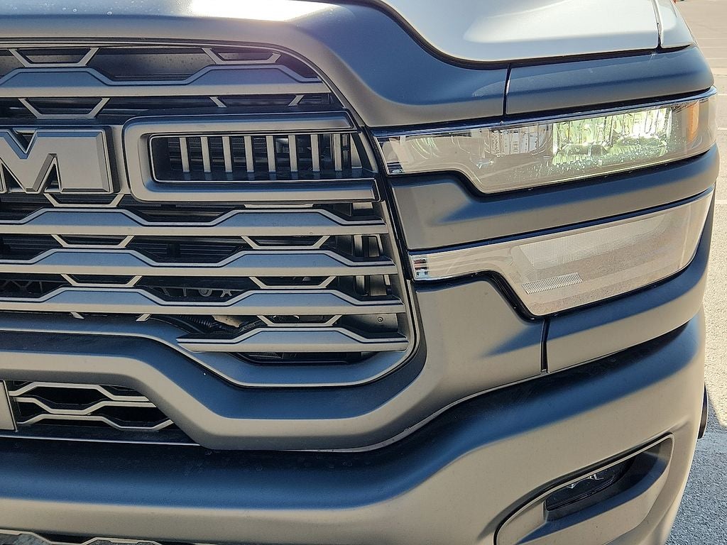 2026 RAM 3500 Chassis RAM 3500 TRADESMAN CREW CAB CHASSIS 4X4 60' CA