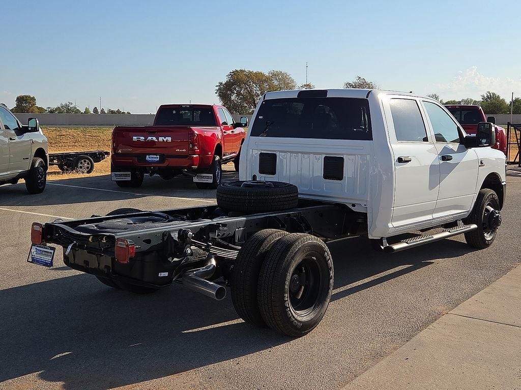 2027 RAM Ram 3500 Chassis Cab RAM 3500 TRADESMAN CREW CAB CHASSIS 4X4 60' CA