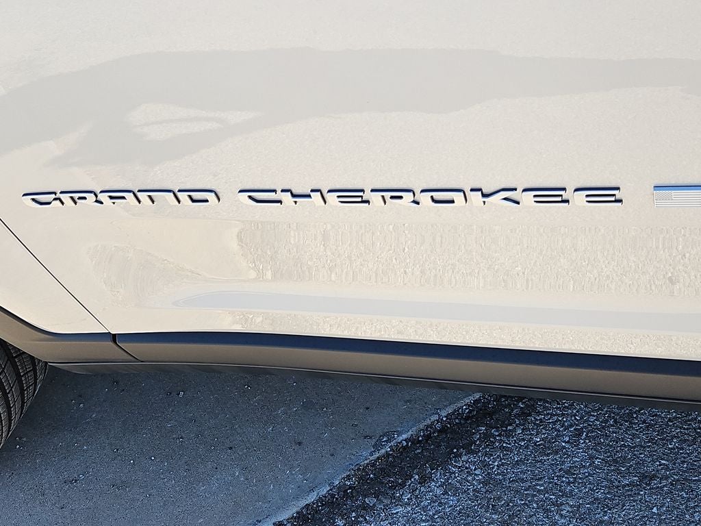 2026 Jeep Grand Cherokee GRAND CHEROKEE LAREDO 4X4
