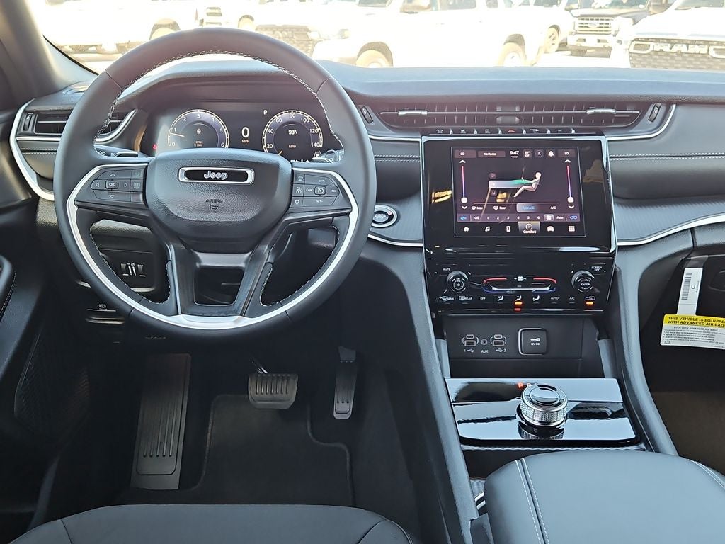 2026 Jeep Grand Cherokee GRAND CHEROKEE LAREDO 4X4