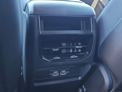 2026 Jeep Grand Cherokee GRAND CHEROKEE LAREDO 4X4