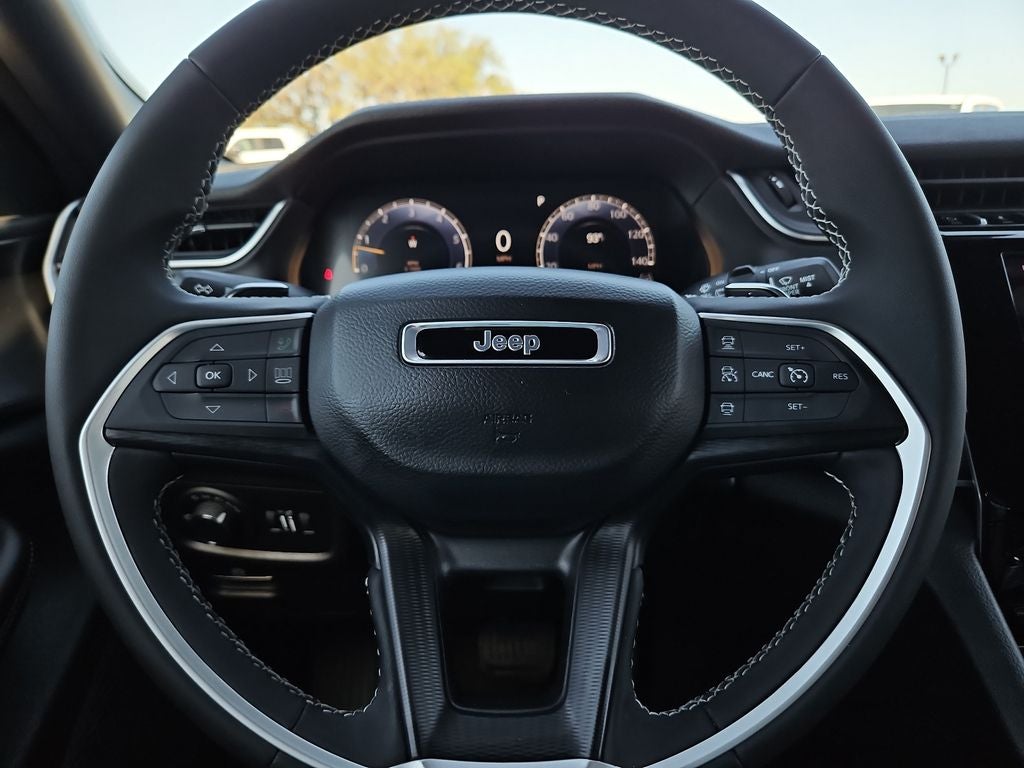 2026 Jeep Grand Cherokee GRAND CHEROKEE LAREDO 4X4