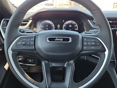 2027 Jeep Grand Cherokee GRAND CHEROKEE LAREDO X 4X4