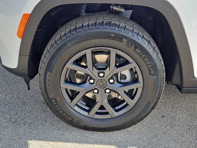 2027 Jeep Grand Cherokee GRAND CHEROKEE LAREDO ALTITUDE 4X4