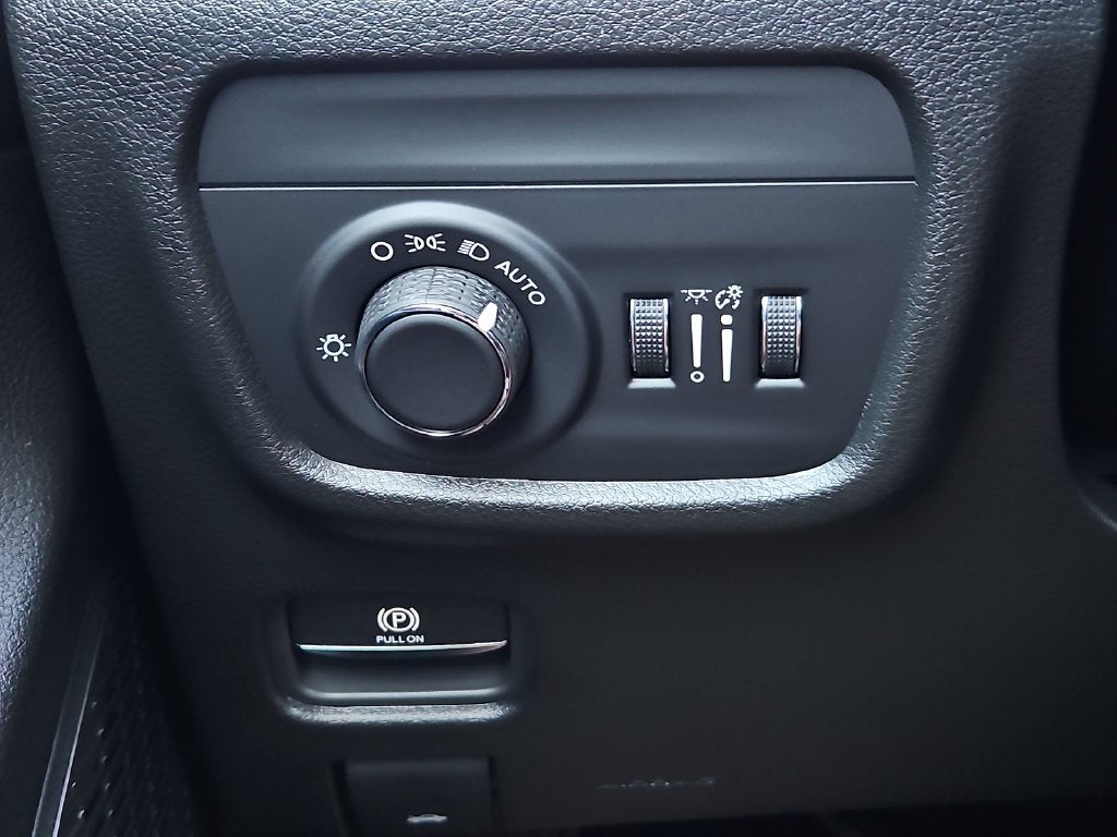 2027 Jeep Grand Cherokee GRAND CHEROKEE L LAREDO X 4X4