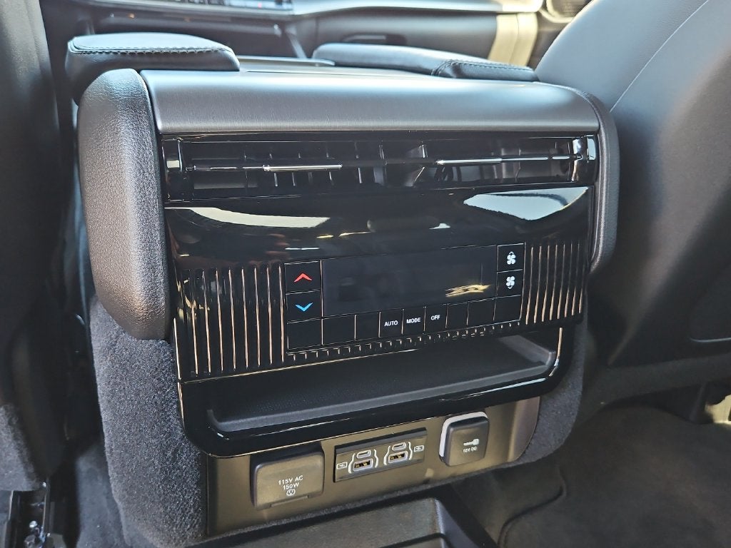 2027 Jeep Grand Wagoneer GRAND WAGONEER 4X2