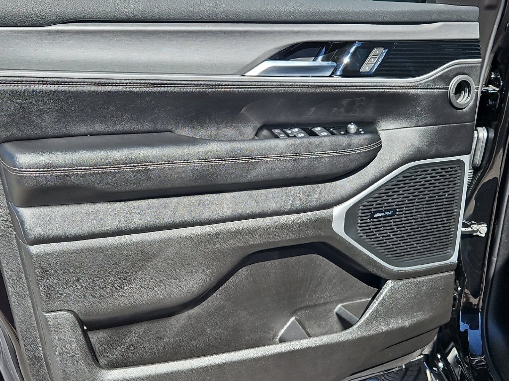2027 Jeep Grand Wagoneer GRAND WAGONEER 4X2