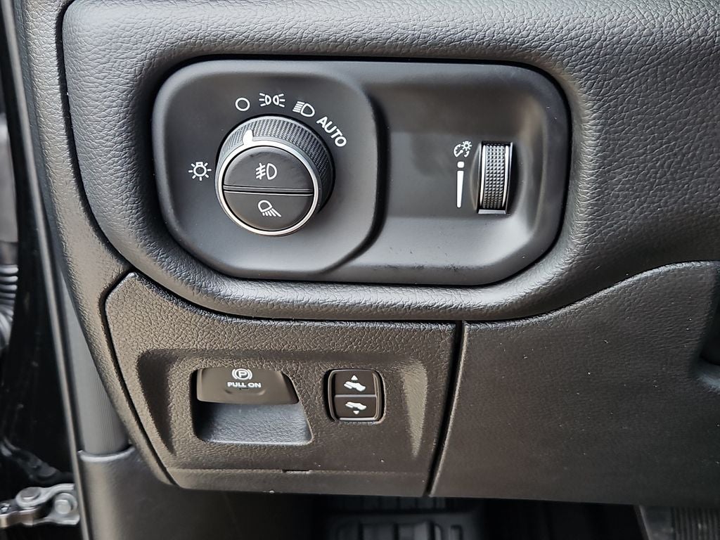 2026 RAM 1500 RAM 1500 BIG HORN CREW CAB 4X2 5'7' BOX