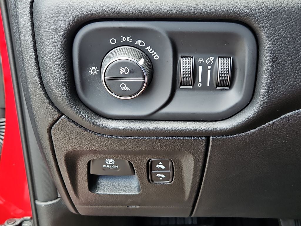 2026 RAM 1500 RAM 1500 LONE STAR CREW CAB 4X2 5'7' BOX