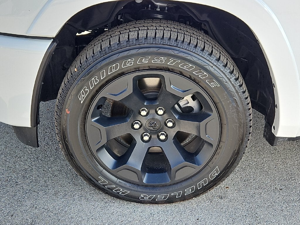 2026 RAM 1500 RAM 1500 LONE STAR CREW CAB 4X2 5'7' BOX