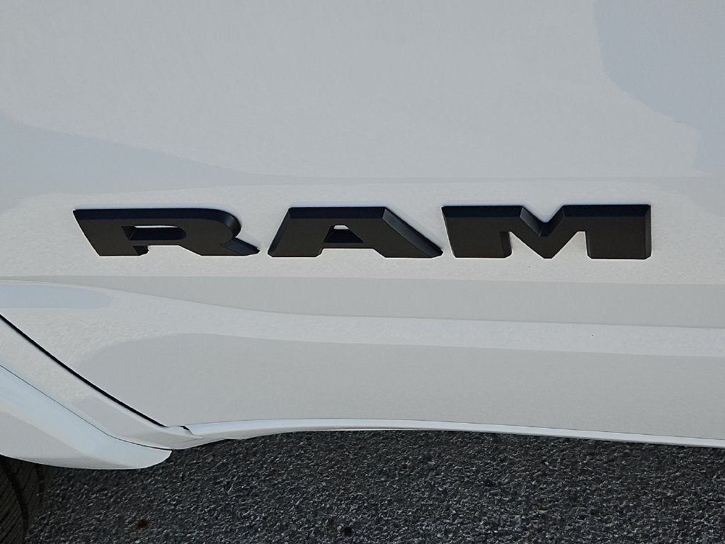 2026 RAM 1500 RAM 1500 LONE STAR CREW CAB 4X2 5'7' BOX