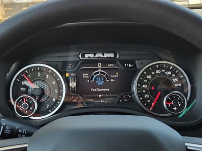 2027 RAM 1500 RAM 1500 EXPRESS CREW CAB 4X4 5'7' BOX