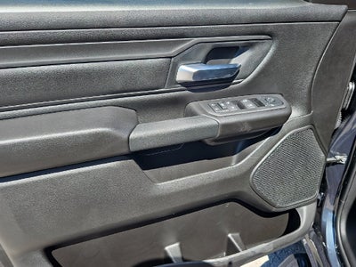 2027 RAM 1500 RAM 1500 EXPRESS CREW CAB 4X4 5'7' BOX