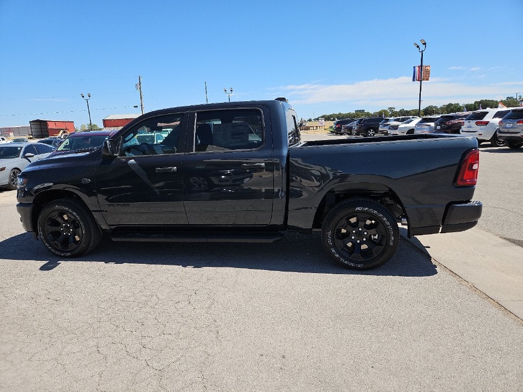 2027 RAM 1500 RAM 1500 EXPRESS CREW CAB 4X4 5'7' BOX