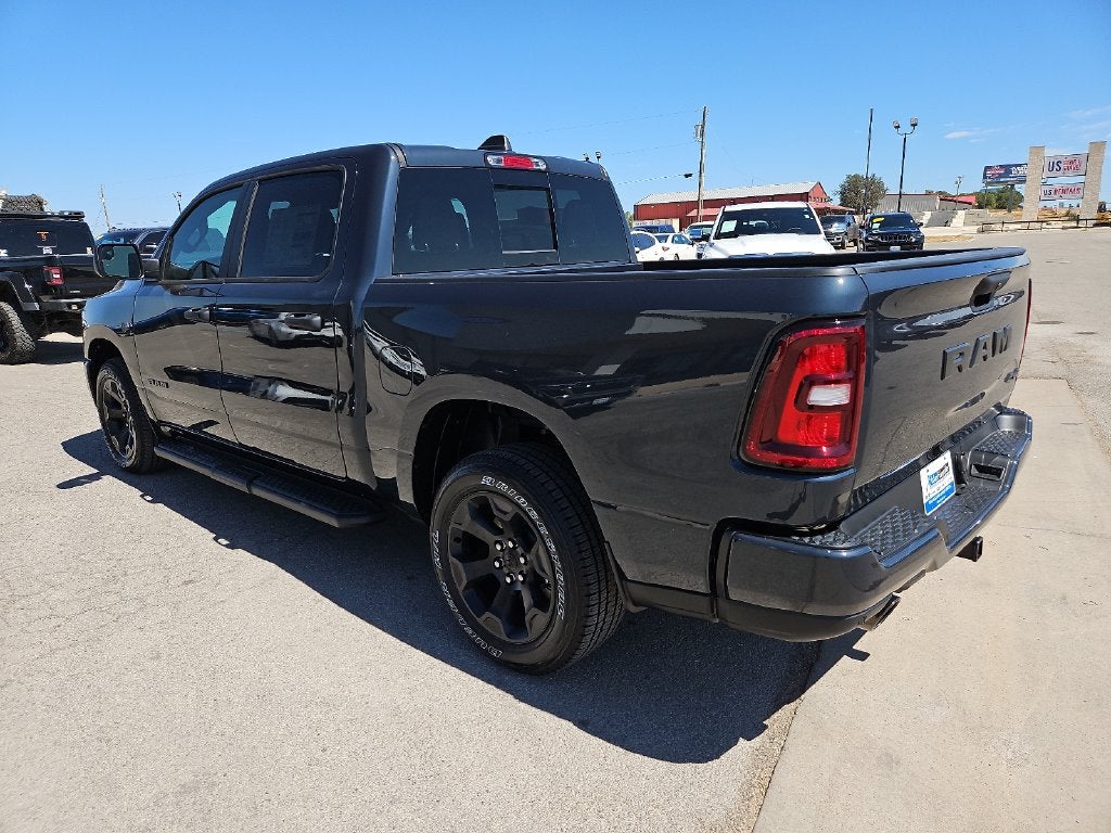 2027 RAM 1500 RAM 1500 EXPRESS CREW CAB 4X4 5'7' BOX