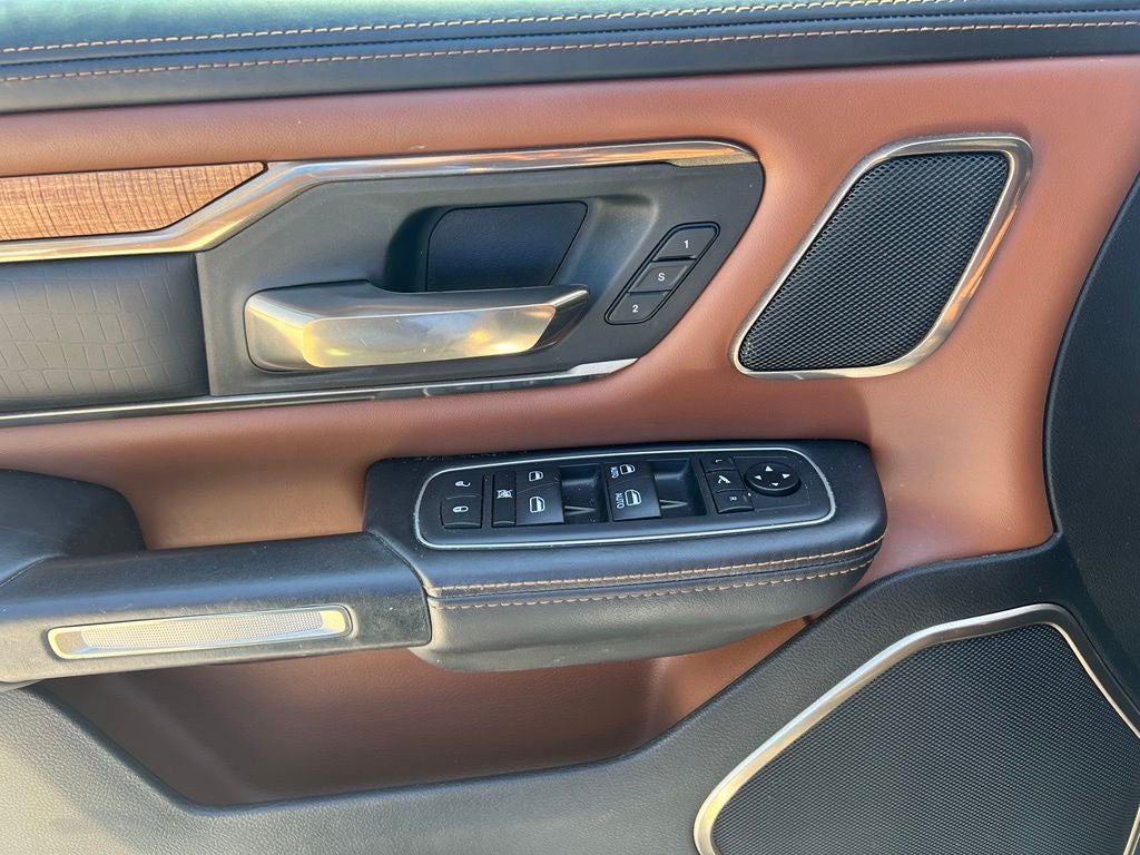 2020 RAM 1500 Laramie Longhorn Crew Cab 4x4 5'7' Box