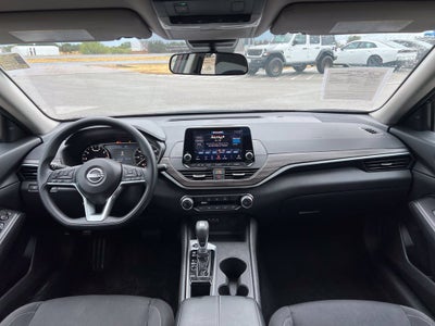 2025 Nissan Altima SV FWD