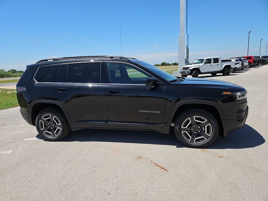2026 Jeep Cherokee CHEROKEE LAREDO 4X4