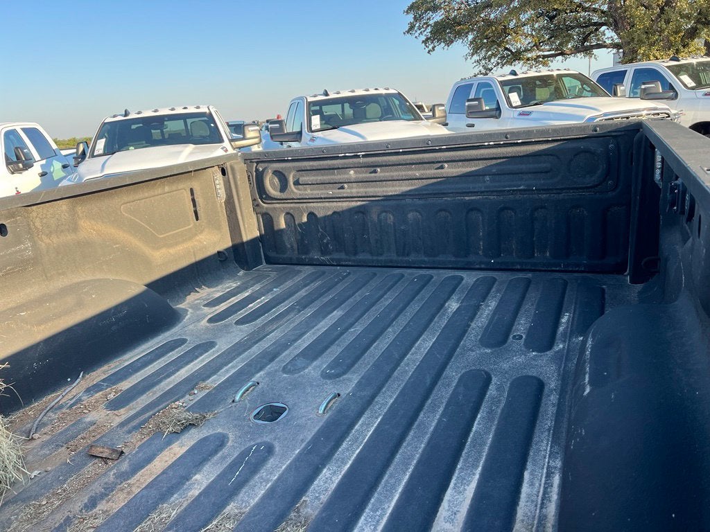 2021 RAM 3500 Tradesman Crew Cab 4x4 8' Box