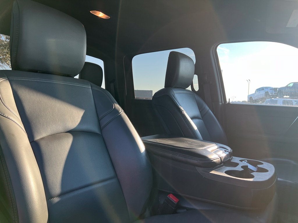 2021 RAM 3500 Tradesman Crew Cab 4x4 8' Box