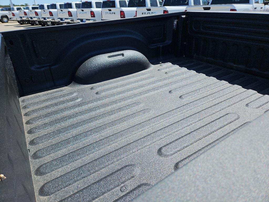 2027 RAM 2500 RAM 2500 BLACK EXPRESS CREW CAB 4X4 6'4' BOX