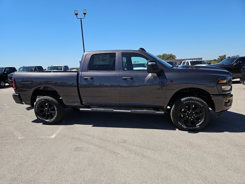2027 RAM 2500 RAM 2500 BLACK EXPRESS CREW CAB 4X4 6'4' BOX