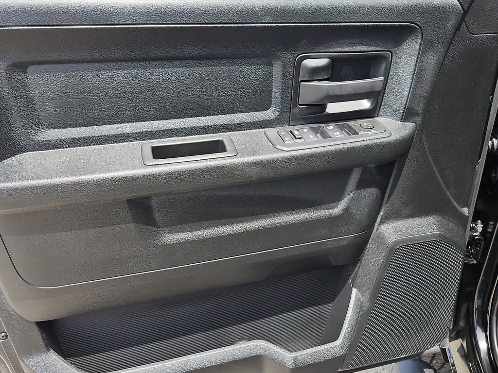 2026 RAM 2500 RAM 2500 TRADESMAN CREW CAB 4X4 6'4' BOX