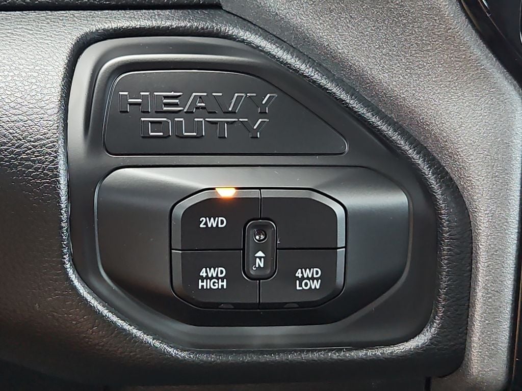 2026 RAM 2500 RAM 2500 TRADESMAN CREW CAB 4X4 6'4' BOX