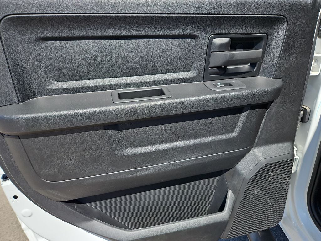 2026 RAM 2500 RAM 2500 TRADESMAN CREW CAB 4X4 6'4' BOX